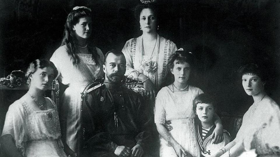 Toàn bộ 7 thành viên gia đình Sa hoàng  Nicholas II bị giết chết vào năm 1918, một năm sau khi ông buộc phải thoái vị - Ảnh: AFP