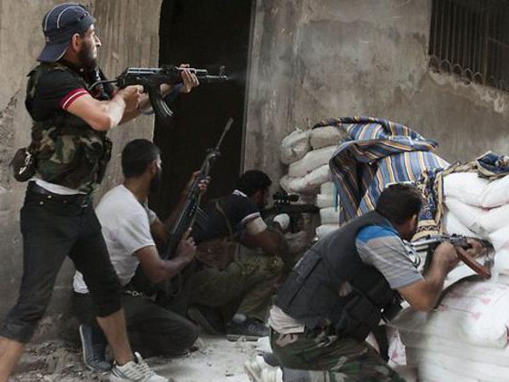 Quân nổi dậy tại Aleppo  - Ảnh: AFP
