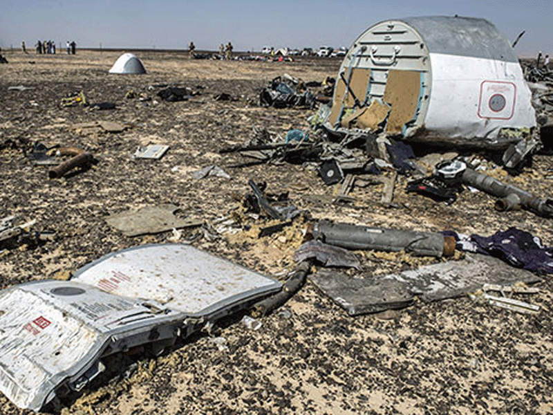 Bom được xác định là 99,9% nguyên nhân làm rơi chiếc máy bay hành khách của Nga - Ảnh: AFP