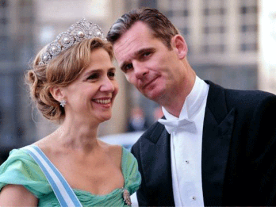 Công chúa Cristina và công tước Palma trong những ngày vui vẻ - Ảnh: AFP