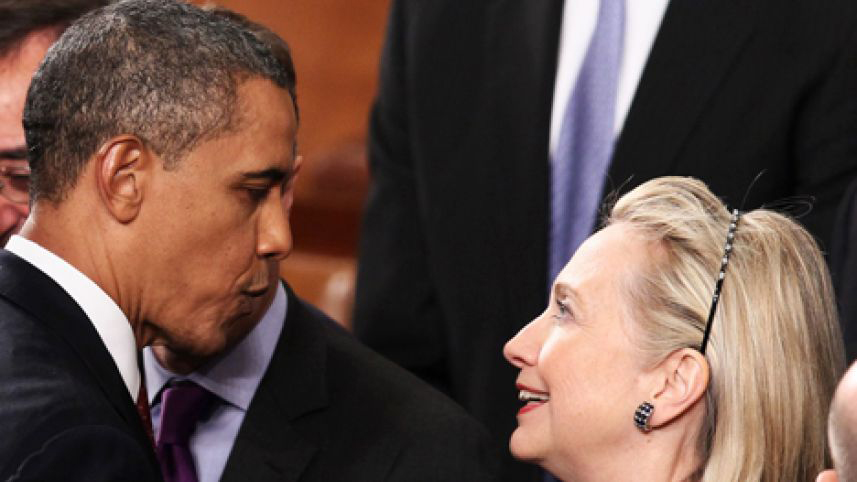 Ông Obama và bà Clinton từng "tung hứng" rất ăn ý khi còn làm việc chung - Ảnh: AFP