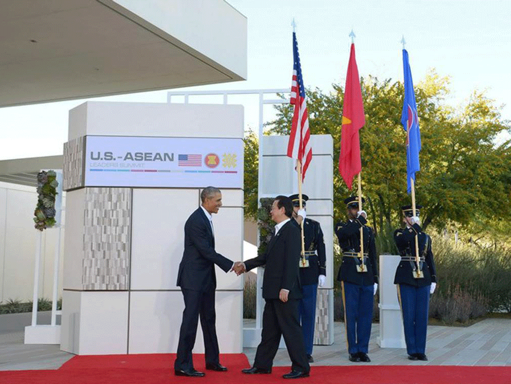 Tổng thống Mỹ Barack Obama đón Thủ tướng Nguyễn Tấn Dũng đến dự Hội nghị cấp cao đặc biệt Mỹ - ASEAN tại Sunnylands sáng 16.2 (giờ VN) - Ảnh: AFP