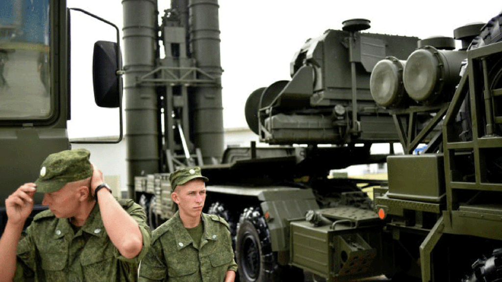S 400 Triumph là hệ thống tên lửa phòng không tối tân nhất của Nga - Ảnh: AFP