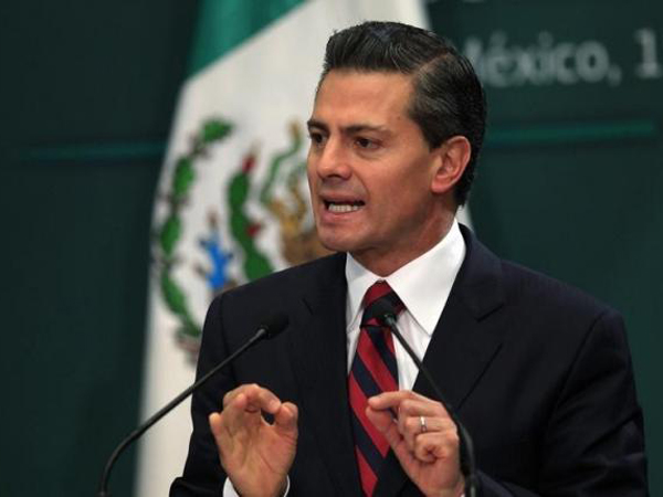 Tổng thống Mexico Enrique Pena Nieto là lãnh đạo nước ngoài chỉ trích ông Trump gay gắt nhất - Ảnh: Reuters