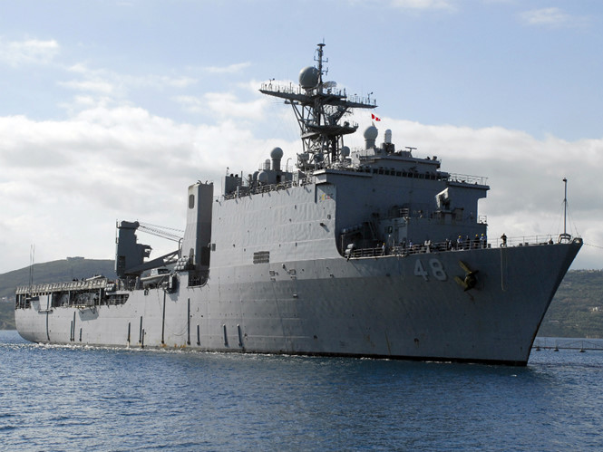 Tàu đổ bộ USS Ashland của Mỹ tuần tra tại Biển Đông - Ảnh: Hải quân Mỹ
