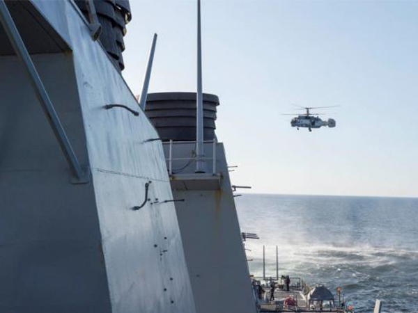 Trực thăng KA-27 Helix của Nga trong sự cố Mỹ mô tả là khiêu khích tàu chiến USS Donald Cook ngày 13.4.2016 - Ảnh: Hải quân Mỹ