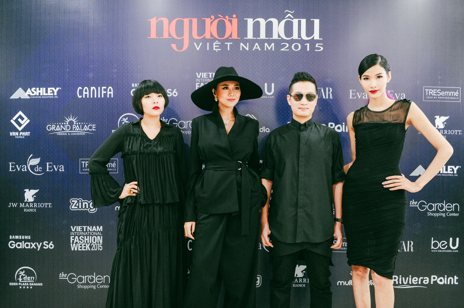 chan-dai-bat-khoc-so-tuyen-Viet-nam-next-top-model-2015