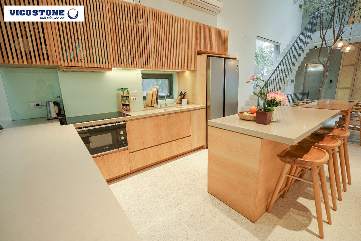 Vicostone là vật liệu bề mặt được gia chủ lựa chọn và tin dùng cho không gian bếp - trung tâm của ngôi nhà