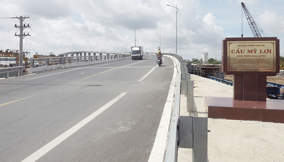 Cầu Mỹ Lợi kết nối lưu thông, giao thương hàng hóa thuận lợi giữa H.Cần Đước và tỉnh Tiền Giang qua QL50