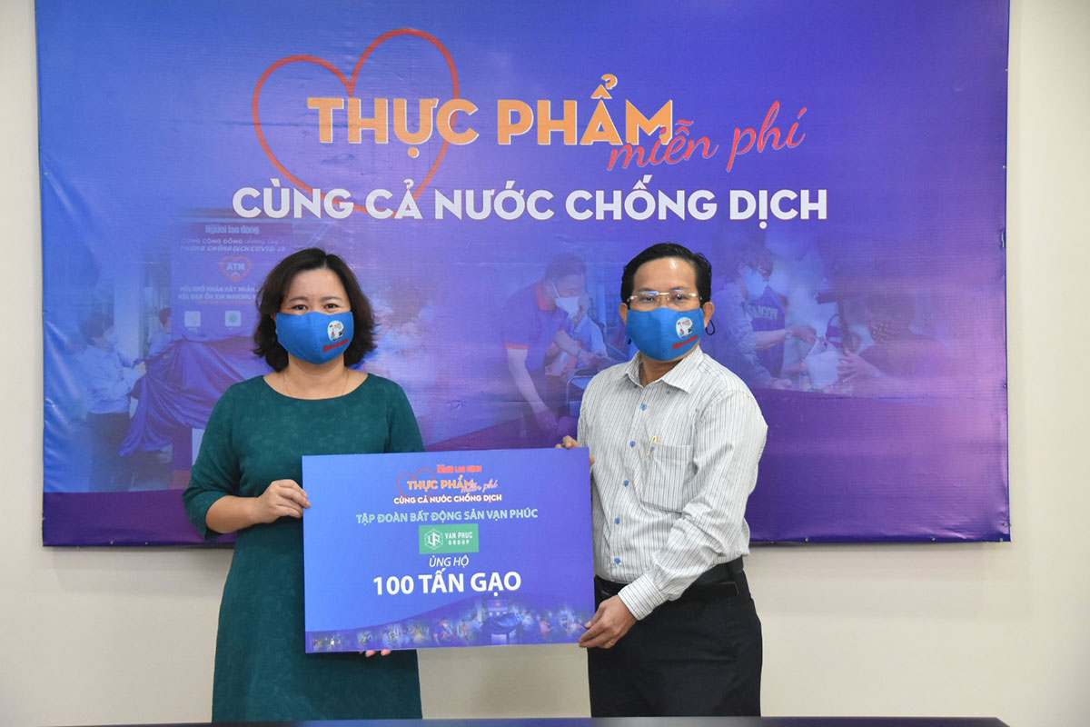 Ủng hộ 100 tấn gạo cho chương trình Thực phẩm miễn phí cùng cả nước chống dịch