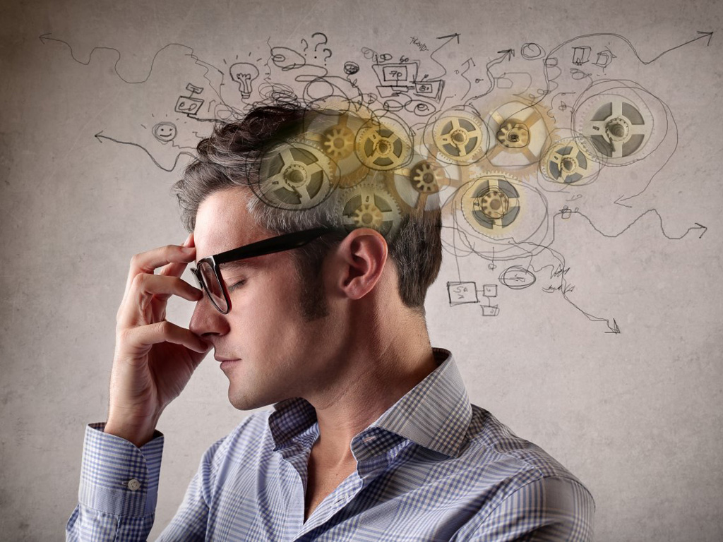 Giới chuyên gia cho rằng có thể “tẩy não” người nếu nắm được phương pháp hiệu quả - Ảnh: Shutterstock