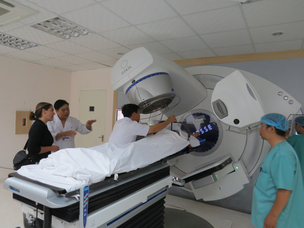 Ca điều trị xạ phẫu đầu tiên đối với bệnh nhân có khối u ở gan tại Việt Nam