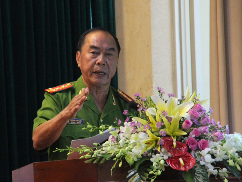 Đại tá Dương Văn Linh, Phó cục trưởng Cục Cảnh sát môi trường (Bộ Công an): "Lấp sông Đồng Nai làm ảnh hưởng môi trưởng" - Ảnh: Lê Lâm