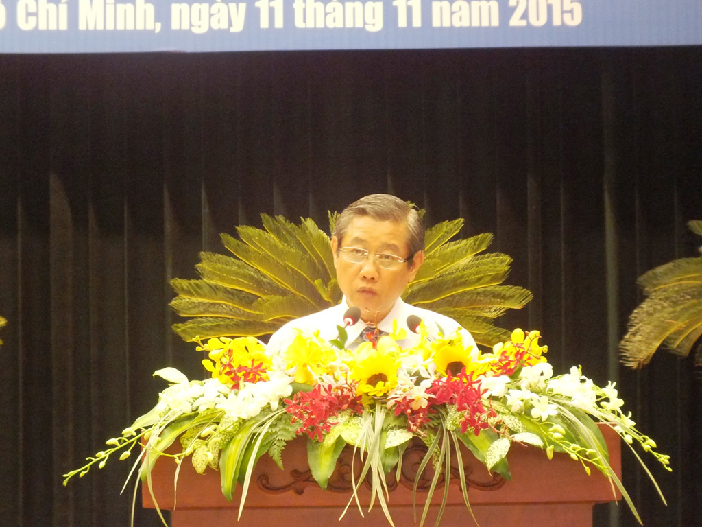  Ông Hứa Ngọc Thuận, Phó Chủ tịch UBND TP.HCM đề xuất phải có chính sách mua bảo hiểm y tế cho người nhiễm HIV/AIDS