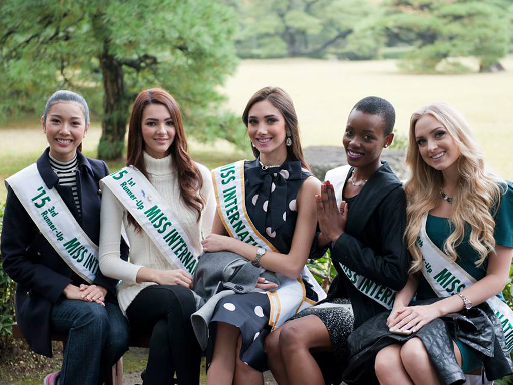 Sau khi cuộc thi Hoa hậu Quốc tế lần thứ 55 kết thúc, các thí sinh được tham gia chuyến đi đặc biệt như một sự tri ân dành cho các người đẹp Top 5 trước khi quay trở về quê hương