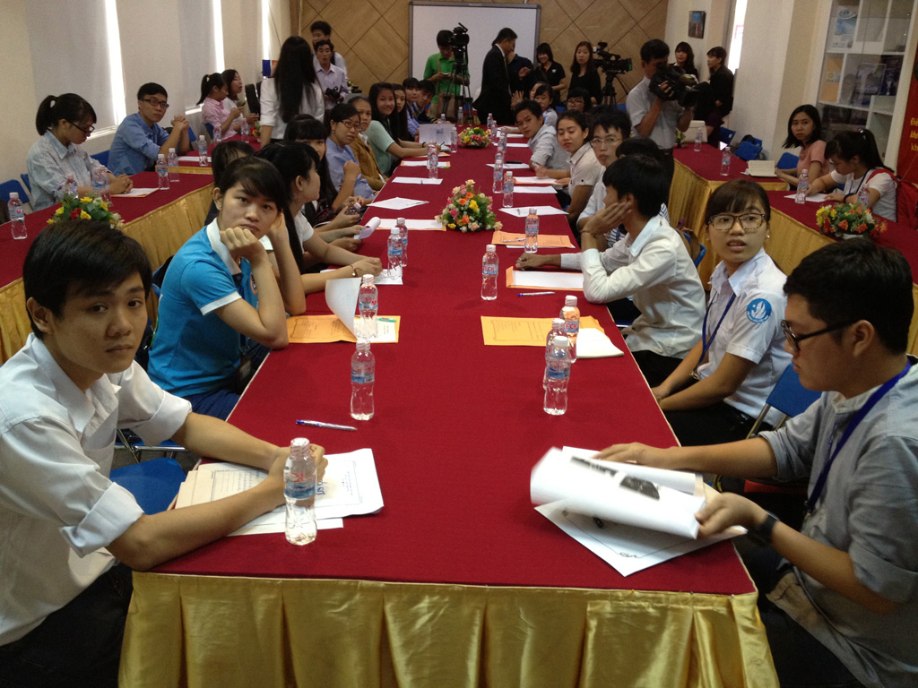 Sinh viên của nhiều trường đại học tại TP.HCM tham gia buổi giới thiệu về Học bổng IAN