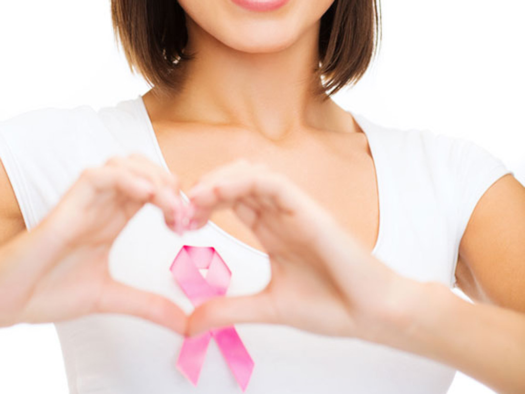 Có nhiều cách để chị em tránh xa căn bệnh ung thư vú - Ảnh minh họa: Shutterstock