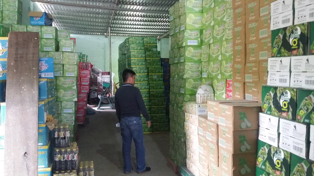 Công ty Việt Loan bị phạt 16,5 triệu đồng vì không đảm bảo các điều kiện và vệ sinh kinh doanh thực phẩm