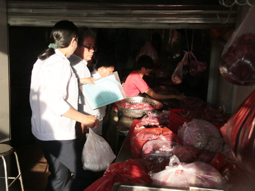 Cơ sở làm giả thịt bò bị phát hiện - Ảnh: Mã Phong