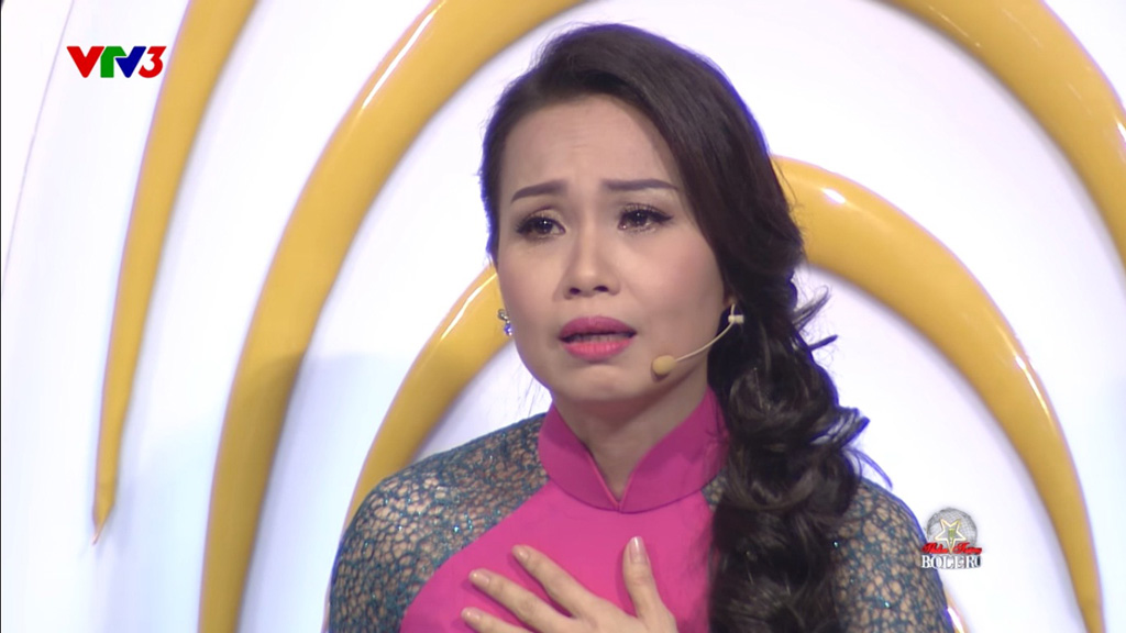 Cẩm Ly rơi nước mắt vì niềm đam mê ca hát của thí sinh Nguyễn Văn Nam - Ảnh chụp màn hình
