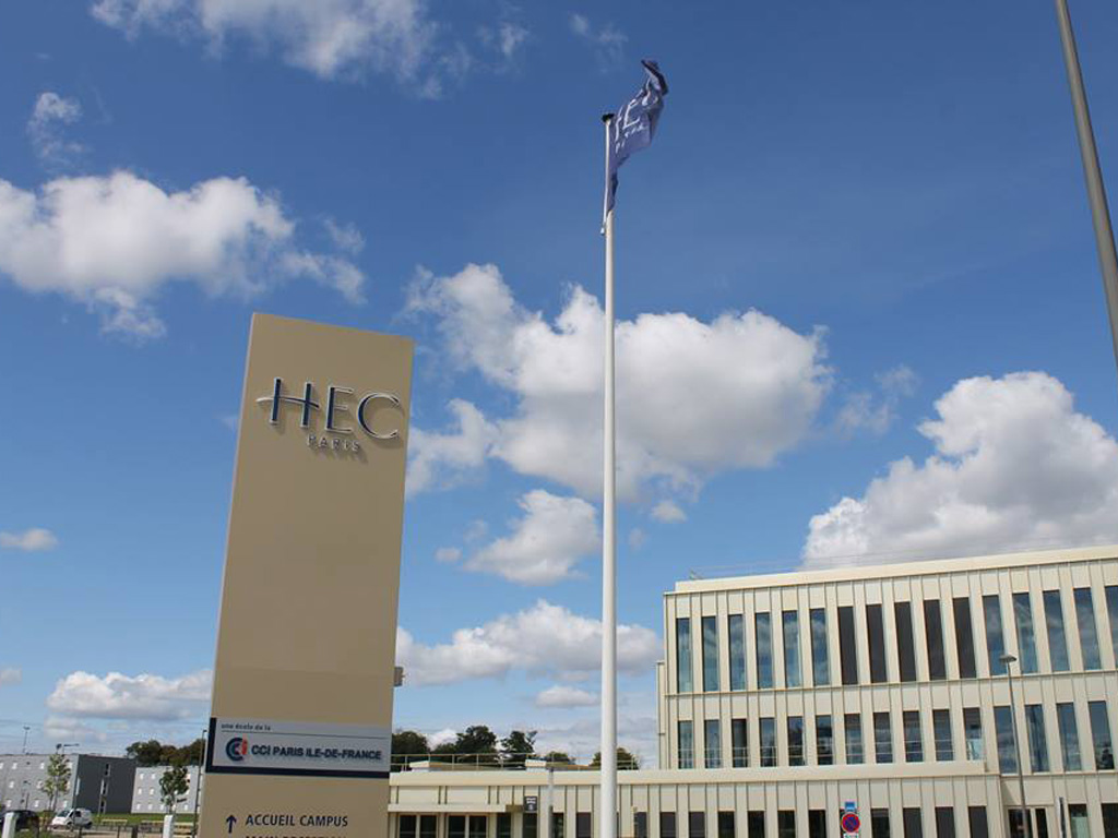 Trường nghiên cứu cao cấp thương mại Paris (HEC Paris) của Pháp - Ảnh: Shutterstock