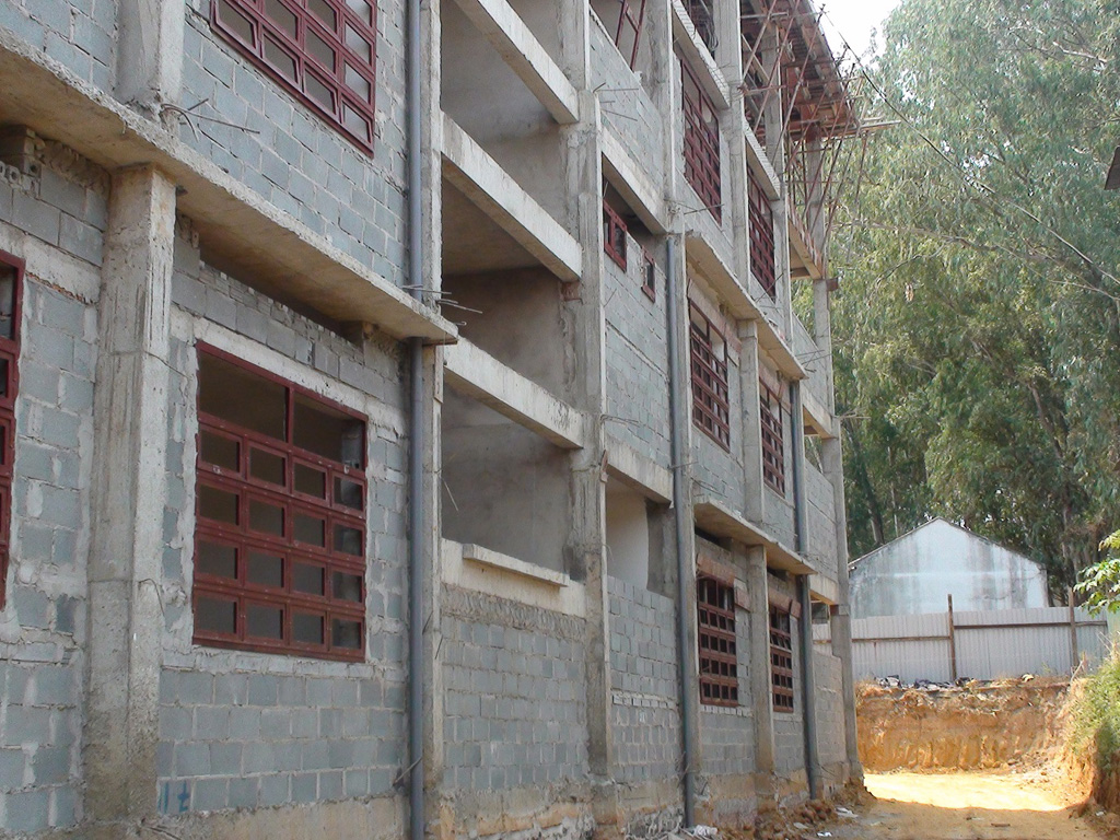 Công trình xây dựng Trường THCS Long Bình 2 - Ảnh: Lê Lâm