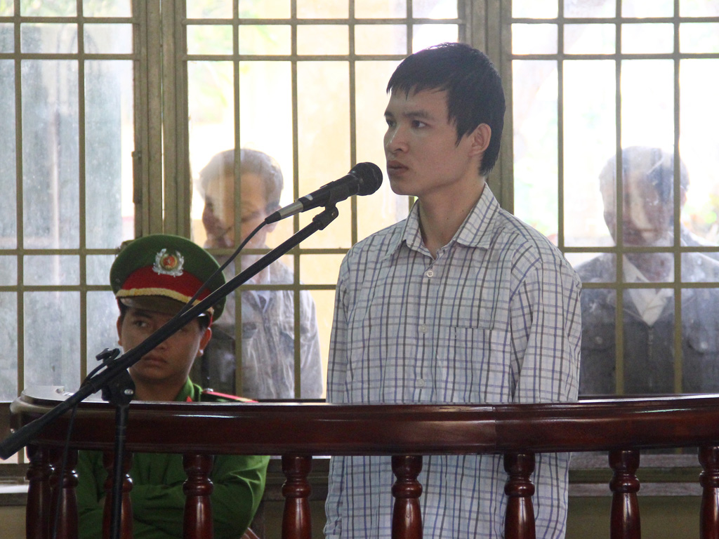 Bị cáo Lê Phúc tại phiên sơ thẩm - Ảnh: Hứa Xuyên Huỳnh