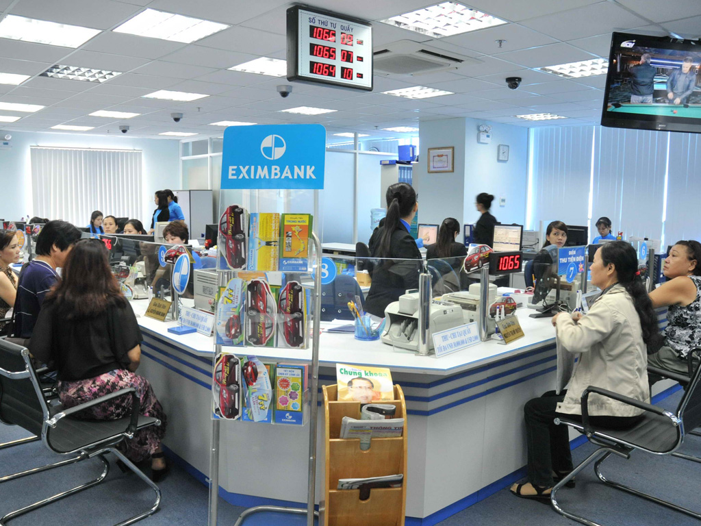 Cổ phiếu Eximbank bị đưa vào diện cảnh báo vì thua lỗ nặng - Ảnh: Diệp Đức Minh