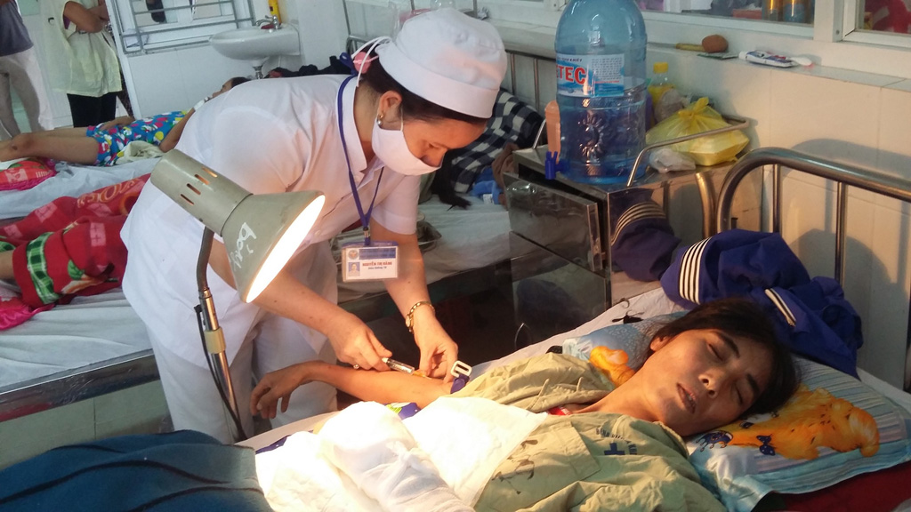 Bệnh nhân Dư được chăm sóc tại bệnh viện