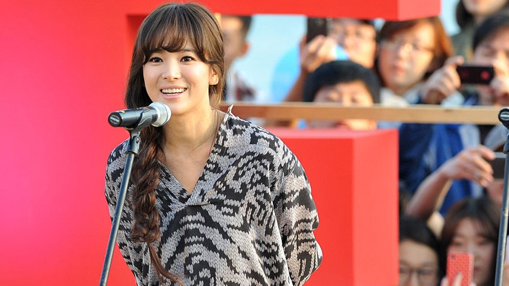 Song Hye Kyo thừa nhận đã từng “rung rinh” trước Song Joong Ki - Ảnh: AFP/Getty Images