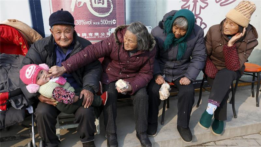 Dân số già ở Trung Quốc ngày càng tăng - Ảnh: Reuters
