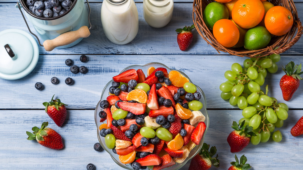 Ăn nhiều trái cây tốt cho sức khỏe - Ảnh: Shutterstock
