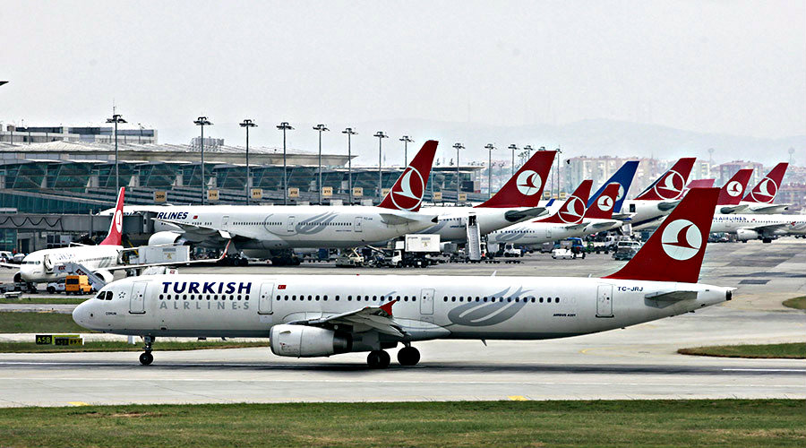 Hãng Turkish Airlines từ chối cho hành khách người Anh đi tiếp vì đã lỡ chuyến - Ảnh minh họa: Reuters