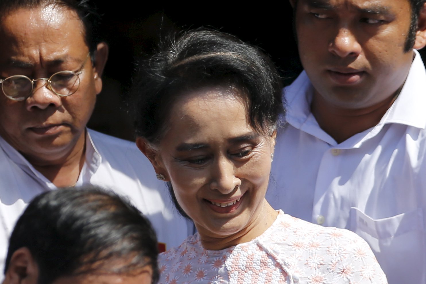 Nhiều khả năng tổng thống mới của Myanmar sẽ sẵn sàng nhường lại vị trí cho bà Suu Kyi khi hiến pháp sửa đổi - Ảnh: Reuters
