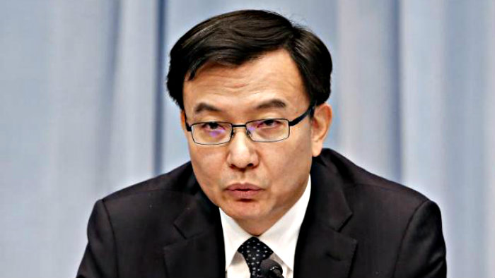 Phó thị trưởng Thượng Hải, ông Chu Ba phải nhận quyết định cảnh cáo - Ảnh: Reuters