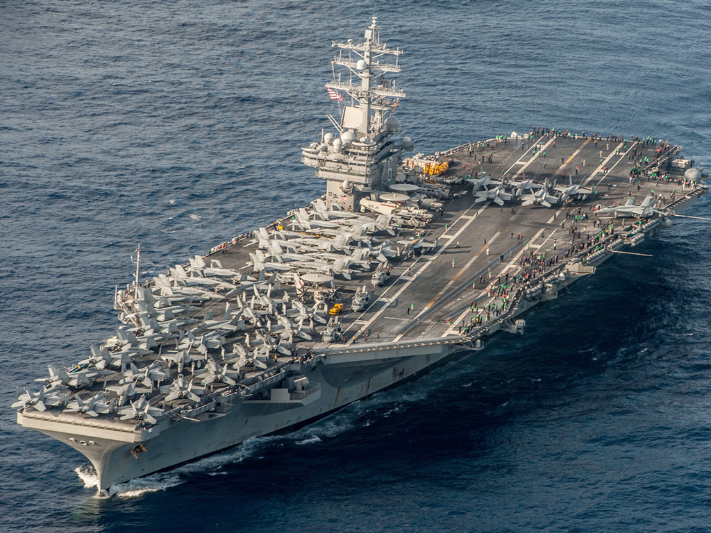 Tàu sân bay USS Ronald Reagan thuộc Hạm đội 7, Hải quân Mỹ trong cuộc tập trận chung với Nhật Bản tháng 11.2015 - Ảnh: Hải quân Mỹ