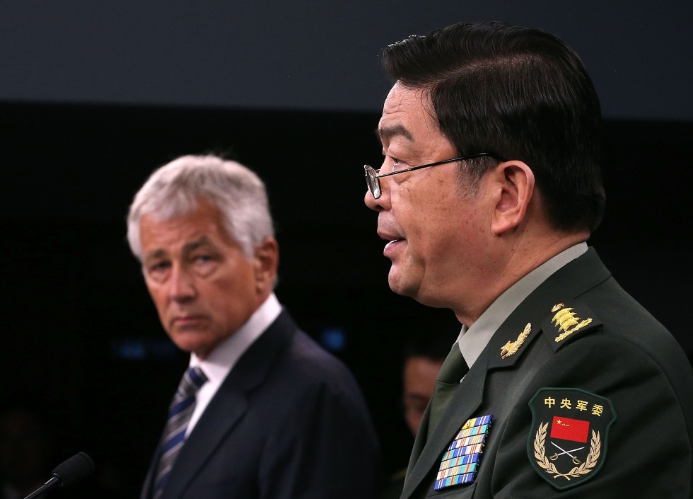 Bộ trưởng Quốc phòng Mỹ Chuck Hagel và bộ trưởng Quốc phòng Trung Quốc Thường Vạn Toàn tại một cuộc hội đàm năm 2013 - Ảnh: AFP