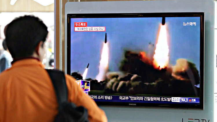 Kế hoạch phóng tên lửa của Triều Tiên đang gây quan ngại cho nhiều nước - Ảnh: AFP