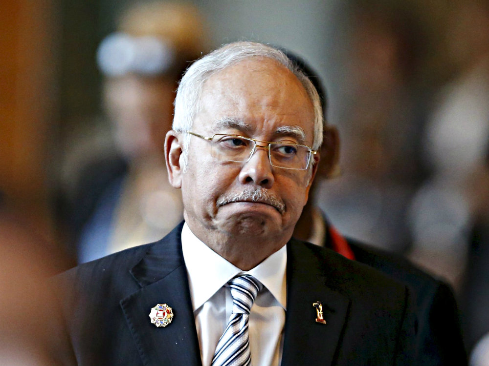 Thủ tướng Malaysia Najib Razak đang đối mặt với chiến dịch lật đổ từ các đảng chính trị - Ảnh: Reuters