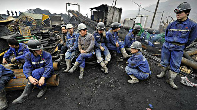 Công nhân hầm mỏ Trung Quốc - Ảnh: Reuters