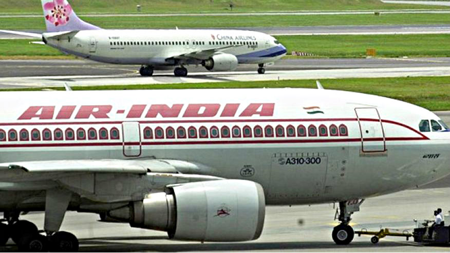 Hãng Air India trễ chuyến bay vì cơ trưởng đòi phải có nữ phi công bay cùng - Ảnh: AFP