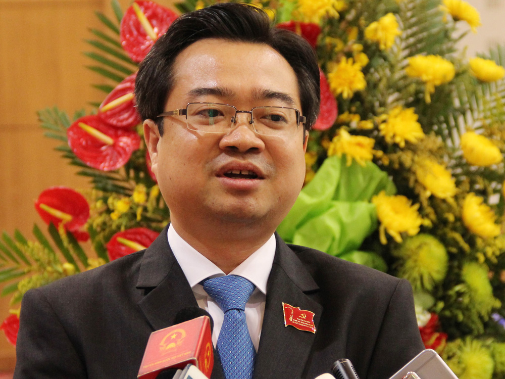 Bí thư Tỉnh ủy Kiên Giang Nguyễn Thanh Nghị trả lời phỏng vấn tại đại hội - Ảnh: Hải Lăng