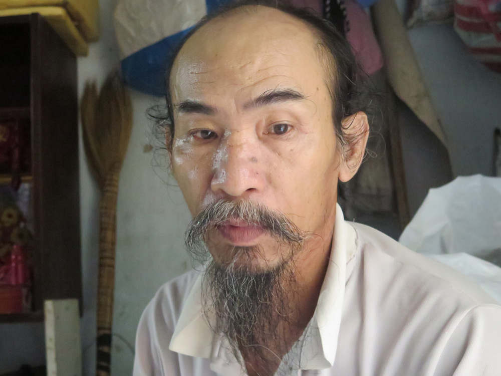 Ông Nguyễn Văn Long trình bày lại sự việc - Ảnh: Phan Thương