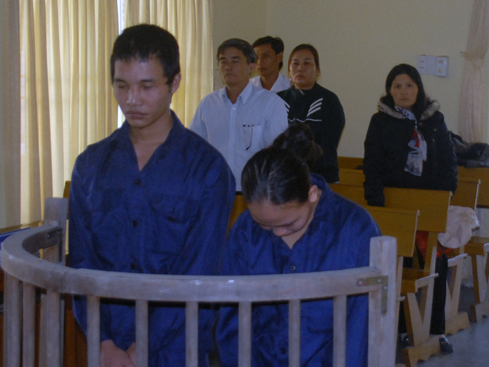 Hào Anh và Thảo Duy tại phiên tòa sơ thẩm - Ảnh: Lâm Viên