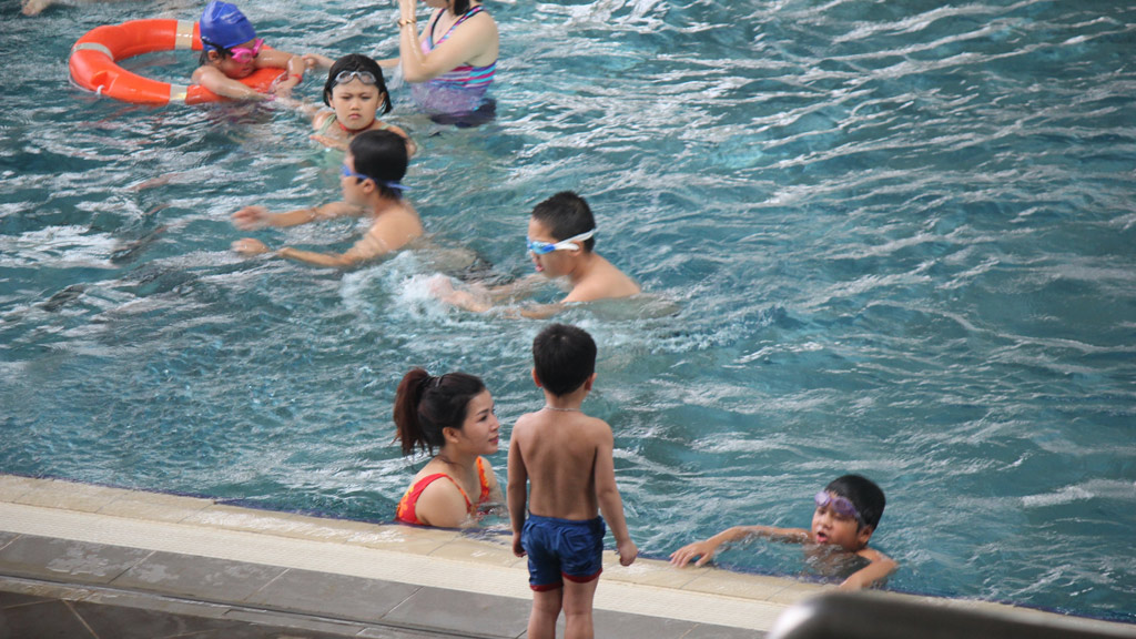 Bể bơi nước nóng tại Cung thể thao dưới nước Mỹ Đình - Ảnh: Lê Nam