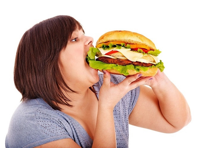 Ăn quá nhiều sẽ gây hại cho sức khỏe - Ảnh minh họa: Shutterstock