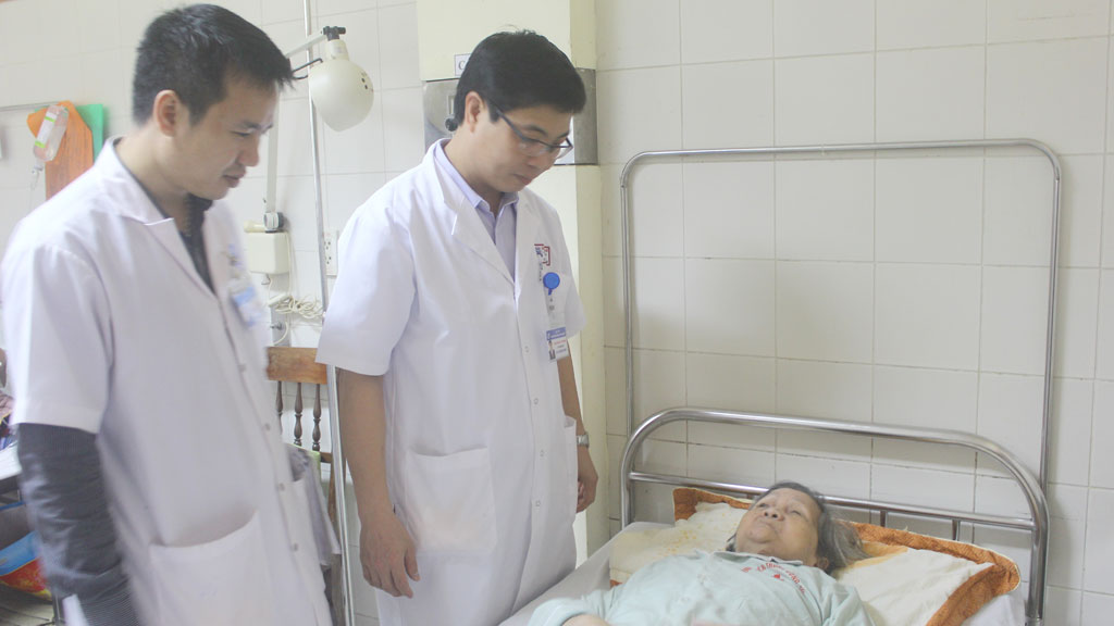 Bệnh nhân đã dần hồi phục sau ca mổ nội soi cắt bỏ khối u - Ảnh: Diễm Châu