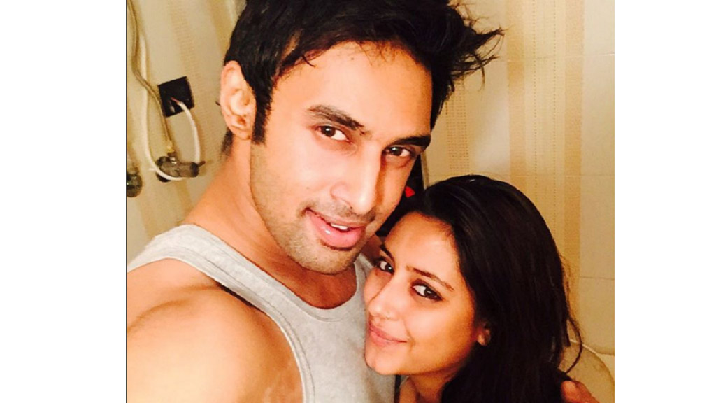 Pratyusha và Rahul lúc còn mặn nồng - Ảnh: Instagram NV