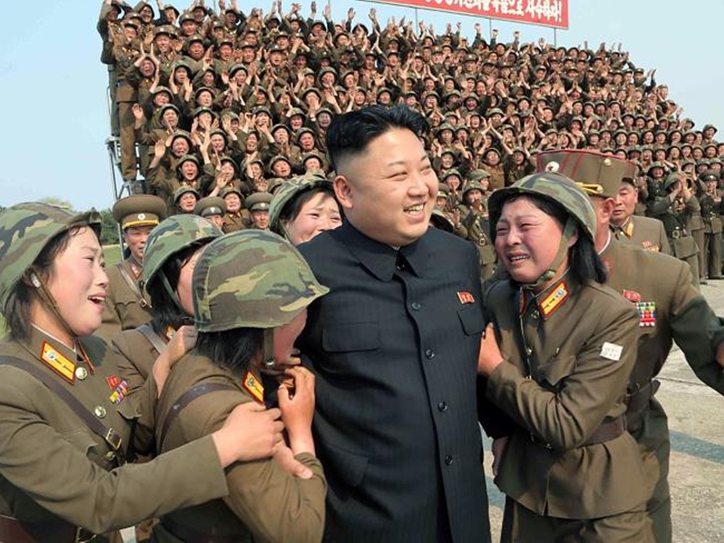 Lãnh đạo Kim Jong-un vẫn giành được sự ủng hộ cao trong nước - Ảnh: AFP
