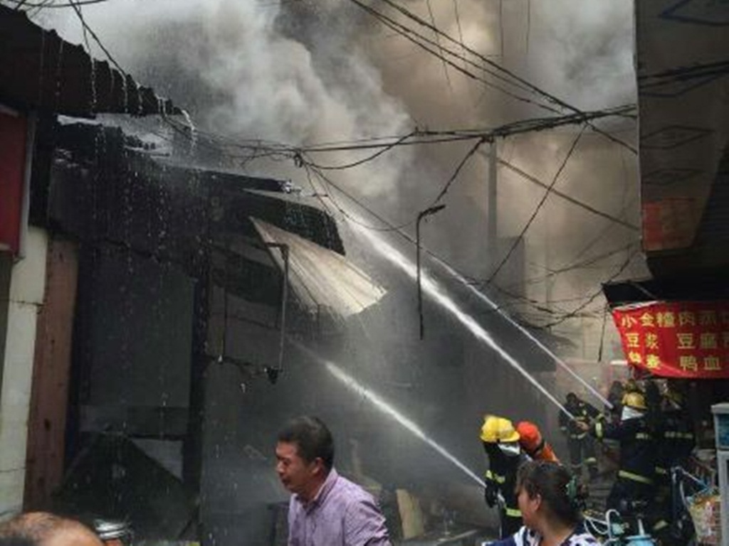 Trung Quốc lại diễn ra một nụ nổ vào trưa 10.10 ở tỉnh An Huy - Ảnh: Weibo